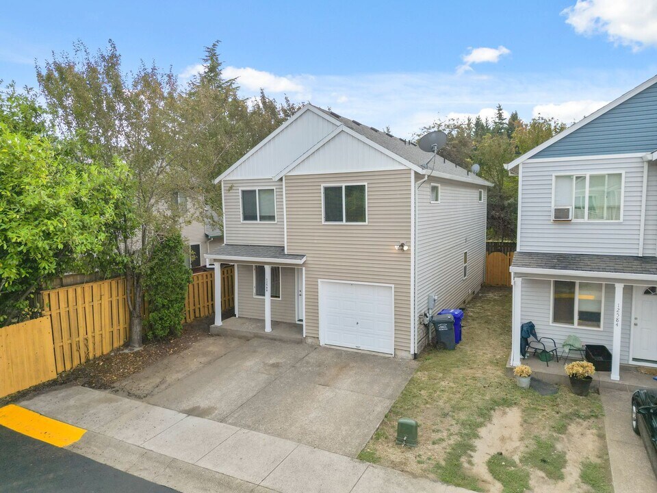 12588 SE Ramona St in Portland, OR - Building Photo