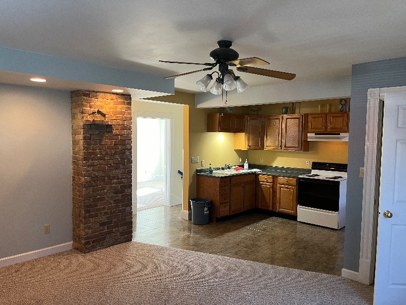 31 Logan Ave in Sharon, PA - Building Photo