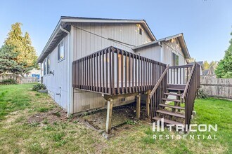 115 95th Ave SE in Lake Stevens, WA - Building Photo - Building Photo