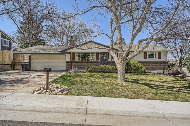 7995 Flower St in Arvada, CO - Building Photo - Building Photo