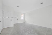 12956 NW 22nd Pl in Miami, FL - Foto de edificio - Building Photo