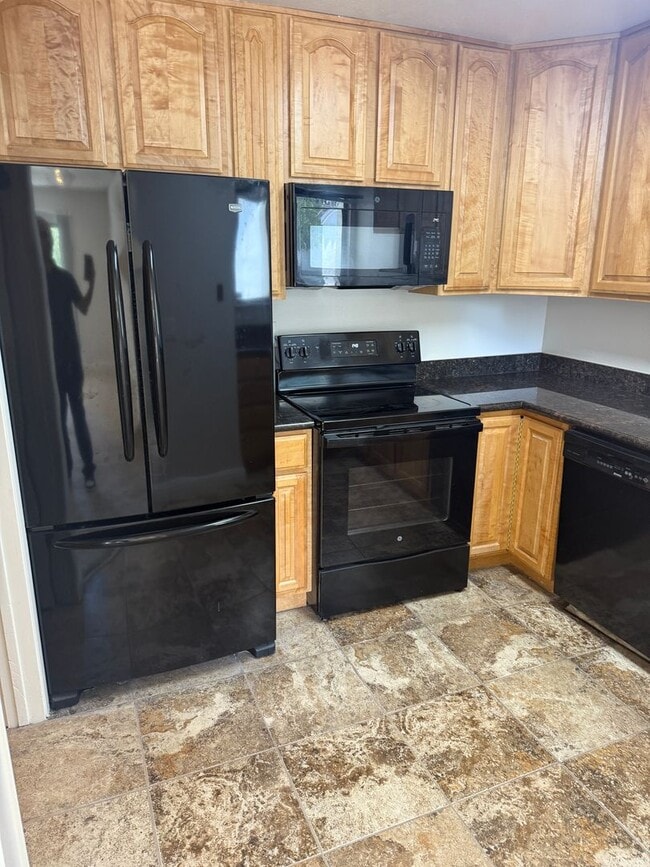 1055 N Capitol Ave in San Jose, CA - Building Photo - Building Photo