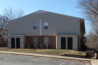 Salem Gardens in Winston-Salem, NC - Foto de edificio - Building Photo