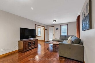 48 Park St W in Mississauga, ON - Building Photo - Building Photo