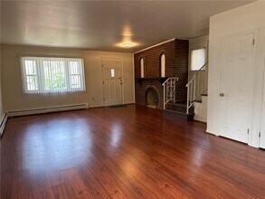 44 Fisher Ave in Tuckahoe, NY - Building Photo - Building Photo