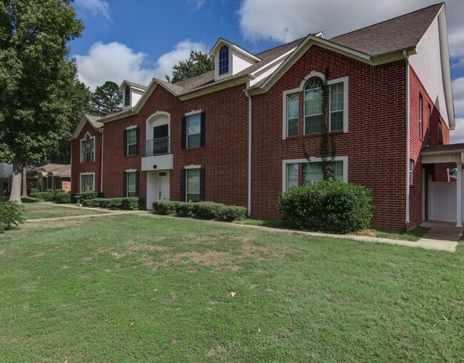 6 Fernwood Dr in Texarkana, TX - Foto de edificio - Building Photo