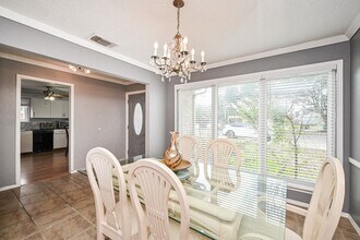 13102 Richmond Ave. in Houston, TX - Building Photo - Building Photo