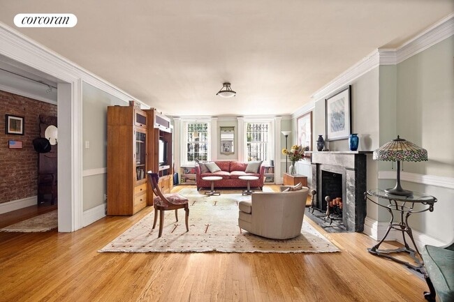 134 W 13th St in New York, NY - Building Photo - Building Photo