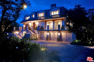 980 Stradella Rd in Los Angeles, CA - Building Photo