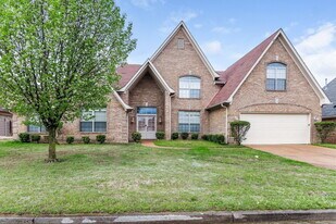 7568 Espie Cove in Memphis, TN - Building Photo