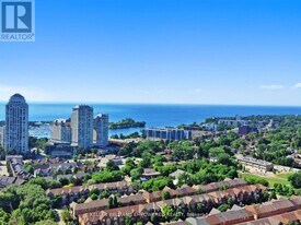 251 Manitoba St in Toronto, ON - Building Photo