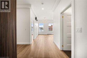 153 Main St E in Milton, ON - Building Photo - Building Photo