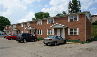 611 Cross Lanes Dr Apartments