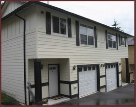 Dahlia Apartments in Everett, WA - Building Photo - Building Photo