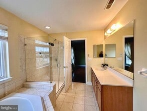 26 Glacier Dr in Berlin, NJ - Building Photo - Building Photo