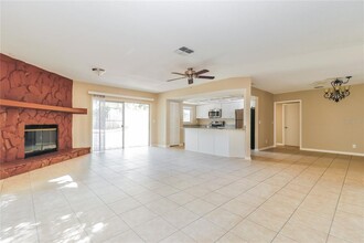 37 Harbor Oaks Cir in Safety Harbor, FL - Building Photo - Building Photo