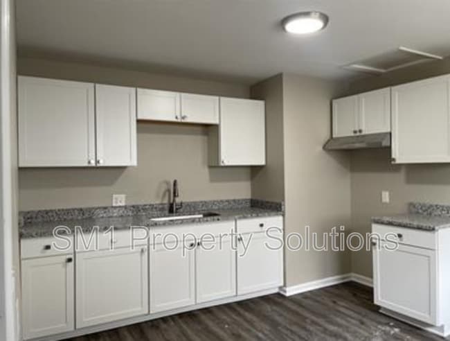 104 Lawndale Ave in High Point, NC - Building Photo - Building Photo