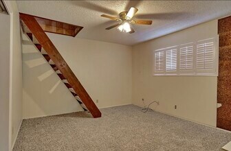 6300 Jo Ann Pl NE in Albuquerque, NM - Building Photo - Building Photo