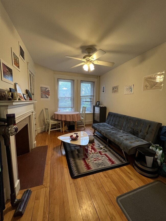 325 Harvard St, Unit 2