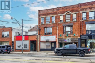 1046 Bathurst St in Toronto, ON - Building Photo - Building Photo