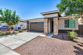 12377 W Whyman Ave in Avondale, AZ - Foto de edificio - Building Photo