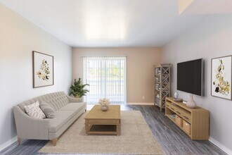 Lynn Park Apartments in Excelsior Springs, MO - Building Photo - Interior Photo