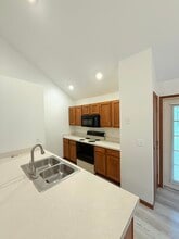 Retreat at Windemere in Westerville, OH - Building Photo - Building Photo