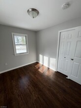 75 Point Pleasant Rd in Hopatcong, NJ - Building Photo - Building Photo