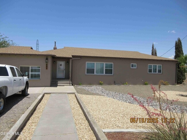property at 895 Gato Rd