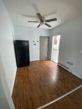 2383 38th St, Unit 2 bedroom Apt in Astoria in Astoria, NY - Foto de edificio - Building Photo