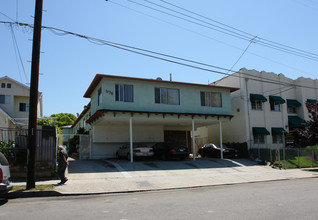 Kinglsey Manor in Los Angeles, CA - Building Photo - Building Photo