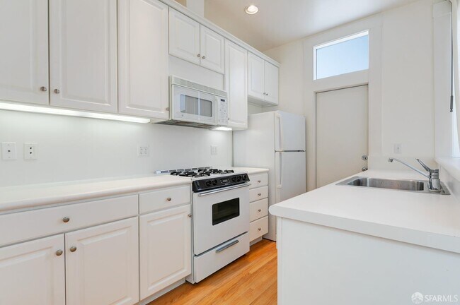 2664 Baker St in San Francisco, CA - Building Photo - Building Photo