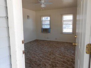 1856 Willis St in Redding, CA - Building Photo - Building Photo