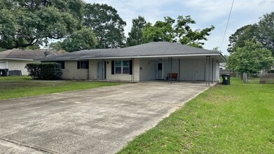 207 Gulpha Dr in West Monroe, LA - Building Photo - Building Photo