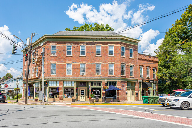 2 N Church St in Goshen, NY - Building Photo - Building Photo