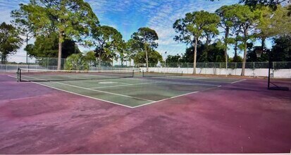 2630 Coconut Bay Ln, Unit Sarasota Palms in Sarasota, FL - Foto de edificio - Building Photo