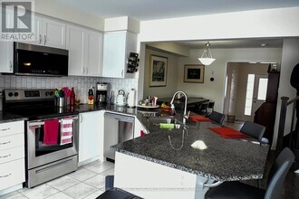 230 Waterbrook Ln in Kitchener, ON - Building Photo - Building Photo