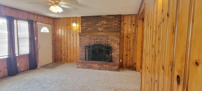 2122 Pile St in Clovis, NM - Foto de edificio - Building Photo