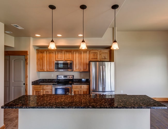 4737 Sherwood Way, Unit D in Bozeman, MT - Foto de edificio - Building Photo