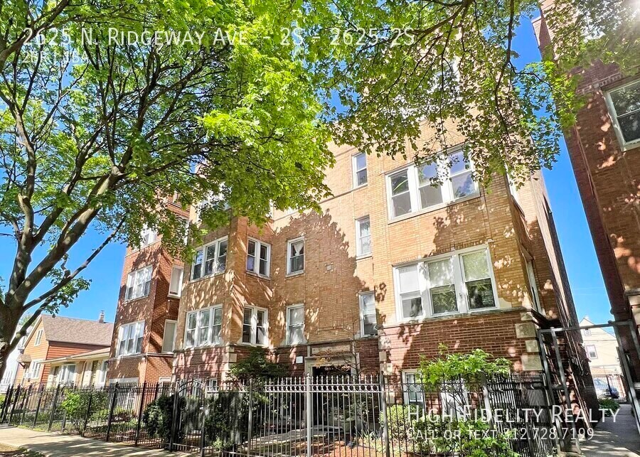 2625 N Ridgeway Ave in Chicago, IL - Building Photo
