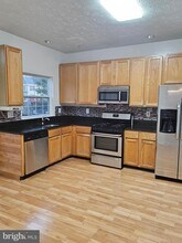 232 Eisenhower Ct in Odenton, MD - Building Photo - Building Photo