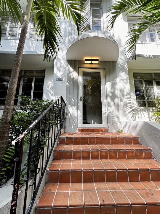 815 Lenox Ave. in Miami Beach, FL - Building Photo