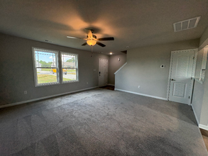 16 Shiloh Dr in Lillington, NC - Building Photo - Building Photo