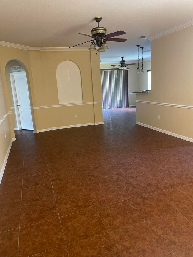 5079 NW Fiddle Leaf Ct in Port St. Lucie, FL - Building Photo - Building Photo