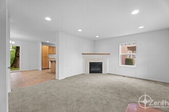 5232 N St in Washougal, WA - Building Photo - Building Photo