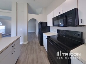 7312 Lawn Tennis Ln in Jacksonville, FL - Building Photo - Building Photo