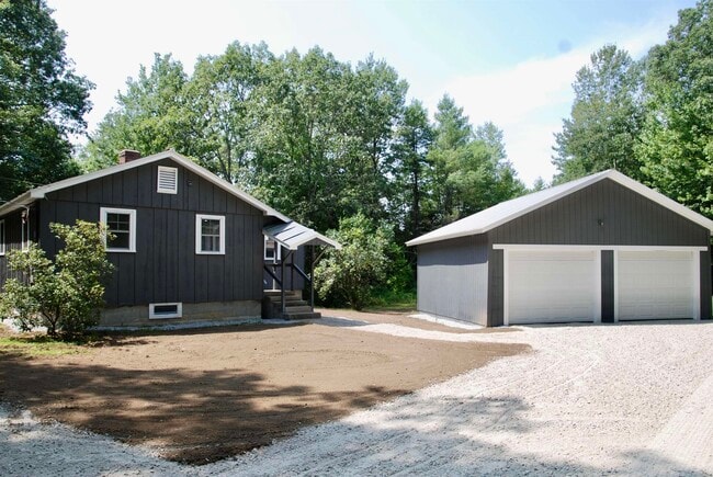 property at 469 Mountain Rd