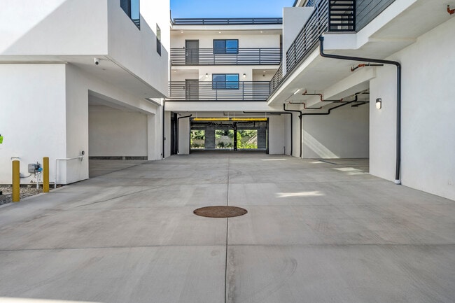 2Fifty Luxury Apartments