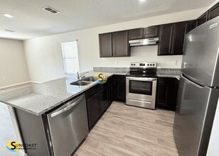 6546 Sweetbay Ln in Jacksonville, FL - Building Photo - Building Photo