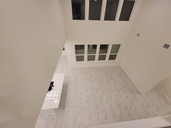 1133 Plano Ln in Volente, TX - Building Photo - Building Photo